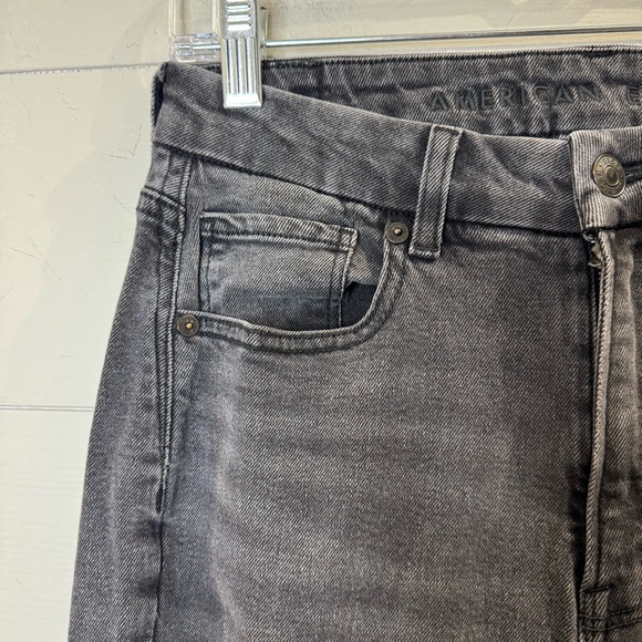 American Eagle Curvy Mom Jean Black Straight Leg Jeans Size 2 - Picture 4 of 12